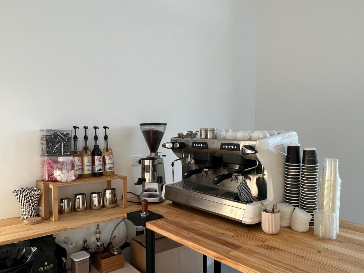 Manha Hotel Auckland Airport Ngoại thất bức ảnh